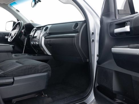 Used 2015 Toyota Tundra SR5 w/ SR5 Upgrade Package image 35