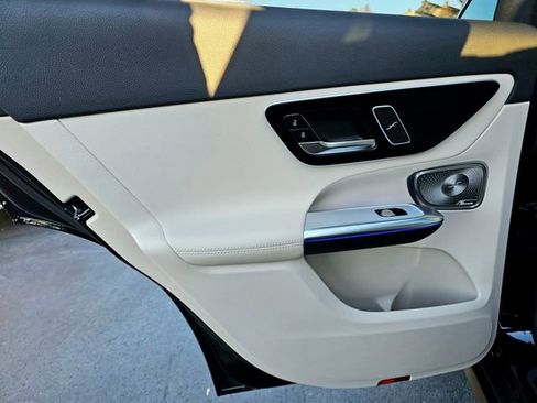 New 2026 Mercedes-Benz GLC 300 4MATIC image 25