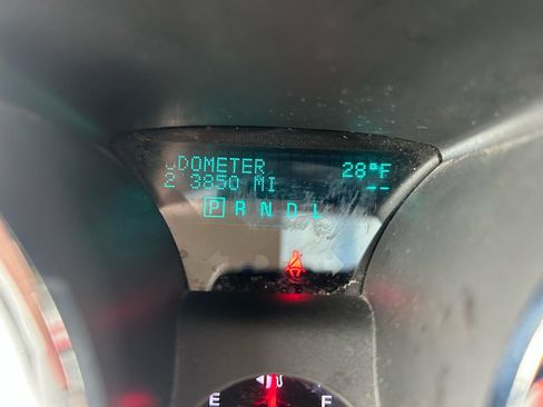 Used 2011 Chevrolet Traverse LT w/ Personal Connectivity Package image 23