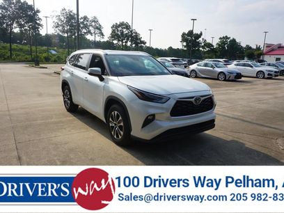 Used 2023 Toyota Highlander XLE