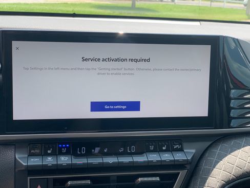 Used 2025 Toyota Camry XLE FWD image 22