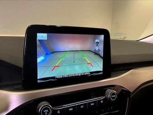 Used 2022 Ford Escape SEL image 14