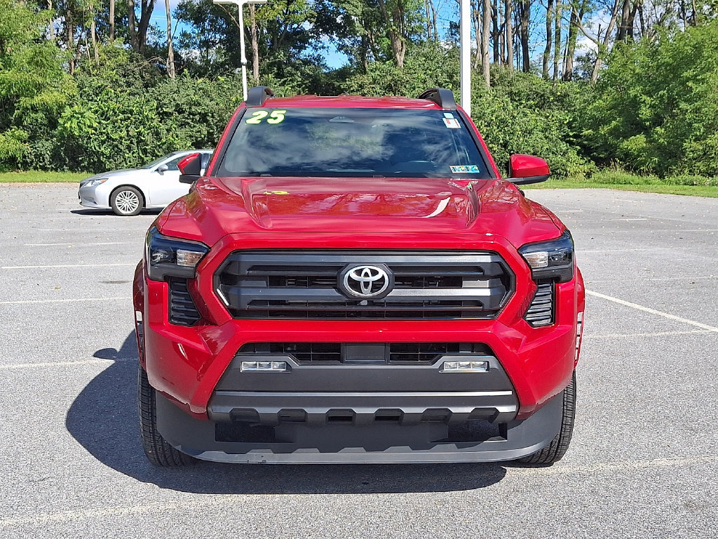 Certified 2025 Toyota Tacoma SR5 AWD/4WD image 2