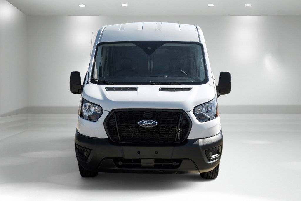 Used 2023 Ford Transit 250 Medium Roof RWD image 4