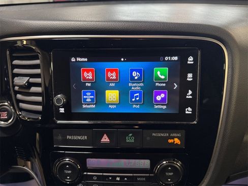 Used 2018 Mitsubishi Outlander LE image 19