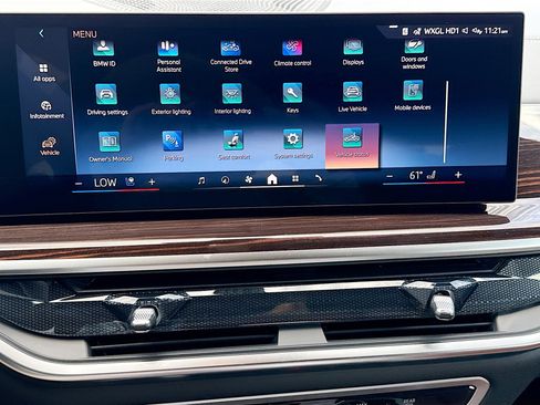 New 2026 BMW X5 xDrive40i w/ Climate Comfort Package AWD/4WD image 30