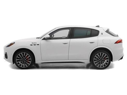 Certified 2023 Maserati Grecale Modena AWD/4WD image 3
