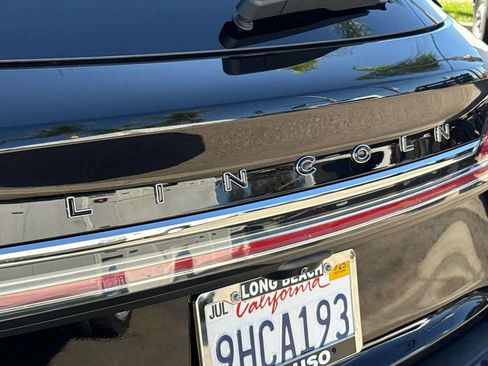 Used 2022 Lincoln Nautilus Black Label w/ Class II Trailer Tow Package image 8