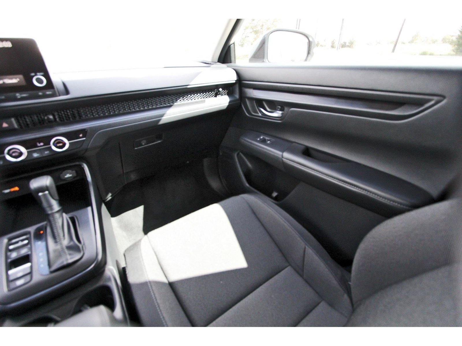 Used 2025 Honda CR-V EX image 11