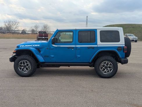 New 2026 Jeep Wrangler Unlimited Rubicon w/ Whitecap Package AWD/4WD image 6