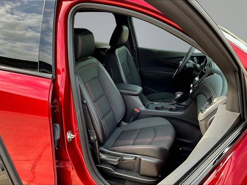 Used 2024 Chevrolet Equinox RS FWD image 28