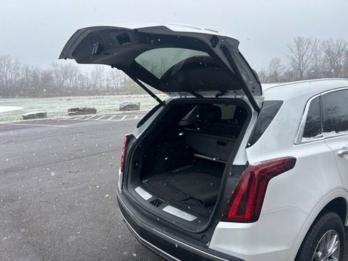 Certified 2022 Cadillac XT5 Premium Luxury image 17