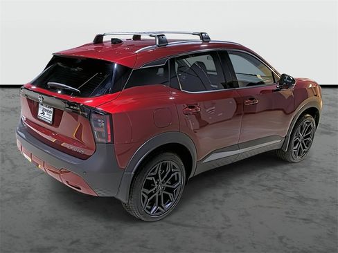 New 2026 Nissan Kicks SR image 4