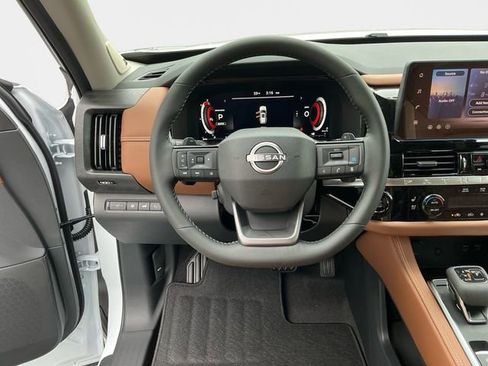 New 2026 Nissan Pathfinder Platinum AWD/4WD image 14