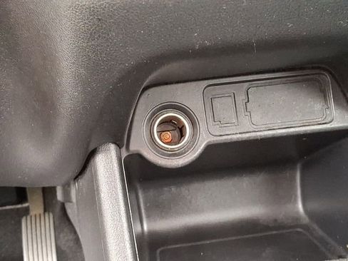 Used 2016 Mitsubishi Outlander ES image 31