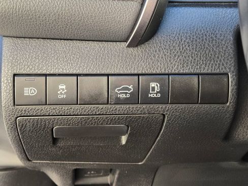 Used 2021 Toyota Camry SE image 29