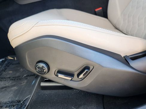 New 2026 Volvo XC60 B5 Plus w/ Climate Package image 14