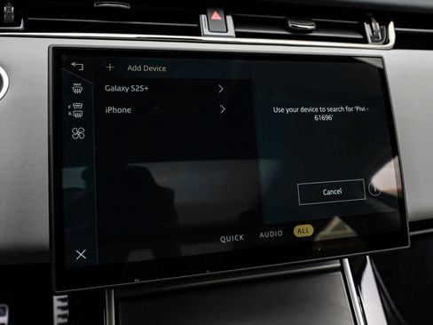 Used 2024 Land Rover Range Rover Evoque Dynamic SE image 33