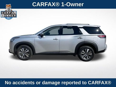 Used 2025 Nissan Pathfinder SL AWD/4WD image 2