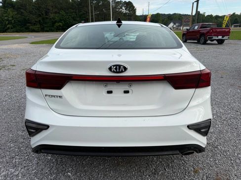 Used 2020 Kia Forte LXS FWD image 8