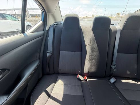 Used 2025 Nissan Sentra SV FWD image 32