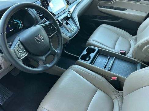Used 2023 Honda Odyssey EX-L image 12