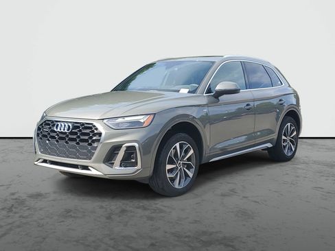 Used 2023 Audi Q5 2.0T Premium w/ Convenience Package image 2