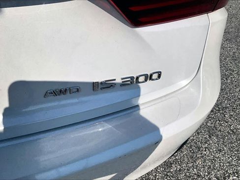 Used 2016 Lexus IS 300 AWD w/ Navigation System Package image 10