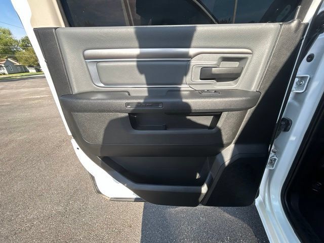 Used 2023 RAM 1500 Classic SLT w/ Trailer & Traction Group AWD/4WD image 49