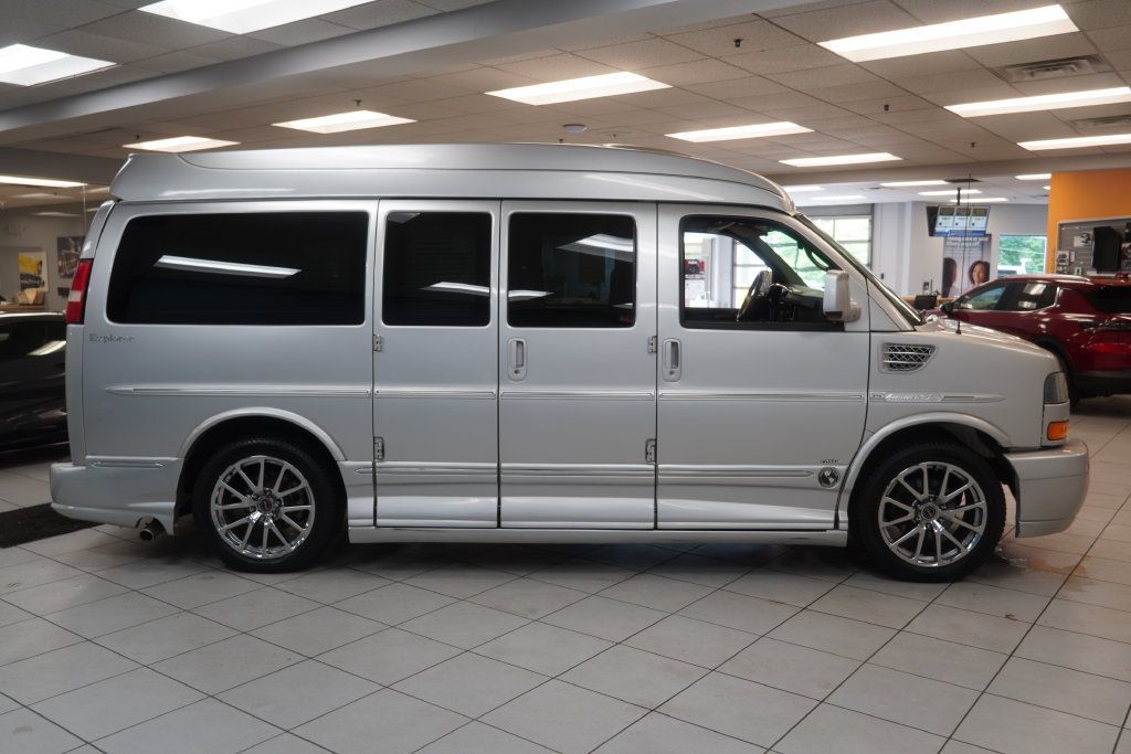 Used 2013 GMC Savana 1500 AWD image 15