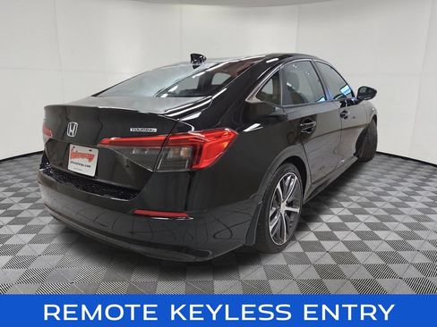 Used 2024 Honda Civic Touring image 4