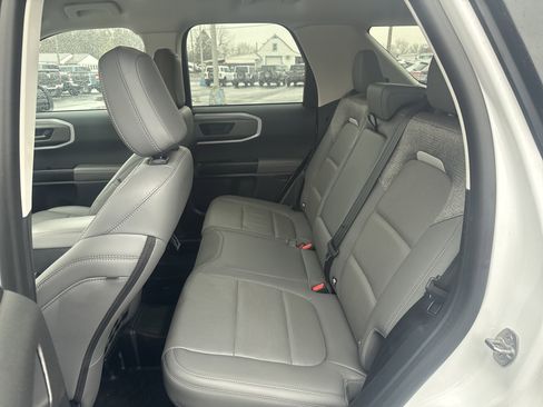 Used 2025 Ford Bronco Sport Badlands image 13