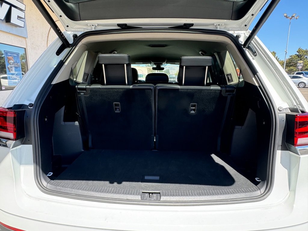 Used 2025 Volkswagen Atlas SE FWD image 6