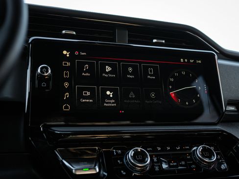 Used 2024 GMC Sierra 1500 AT4 w/ Technology Package image 23