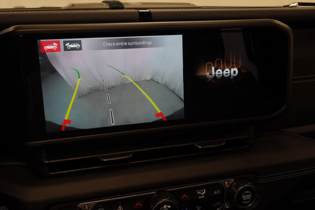 Certified 2025 Jeep Wrangler Unlimited Rubicon 392 AWD/4WD image 32