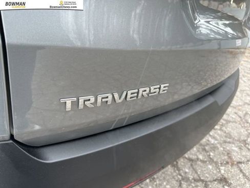 Used 2023 Chevrolet Traverse LT image 26