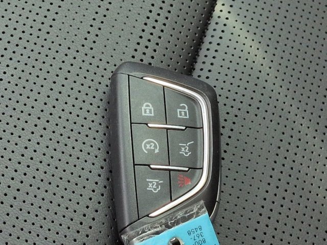 Used 2025 Cadillac Escalade Premium Luxury w/ Touring Package AWD/4WD image 32