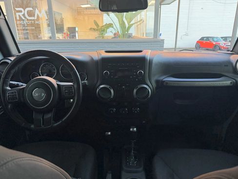Used 2015 Jeep Wrangler Sport w/ Quick Order Package 24S image 21