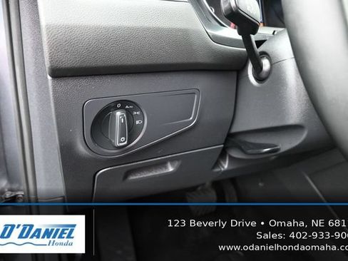 Used 2020 Volkswagen Tiguan SE w/ Panoramic Sunroof Package AWD/4WD image 27