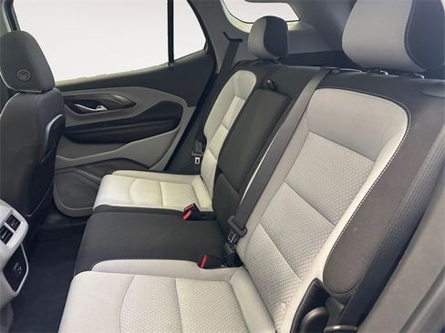 Used 2022 GMC Terrain SLE w/ Driver Convenience Package image 13