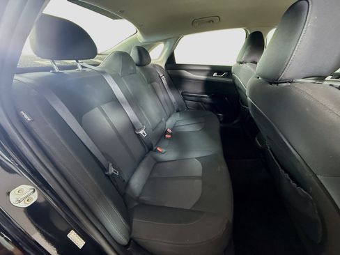 Used 2022 Kia K5 LXS image 27