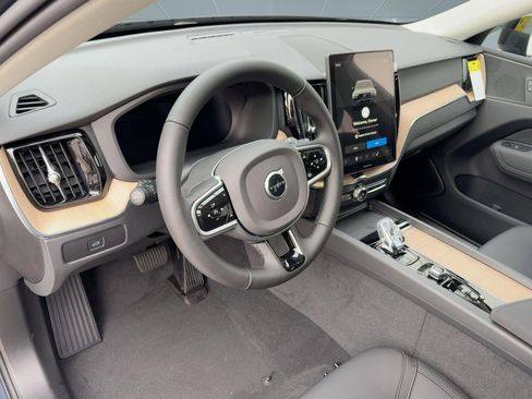 New 2026 Volvo XC60 B5 Plus w/ Climate Package image 4