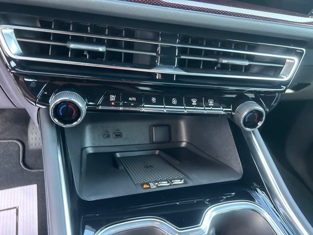 New 2027 Chevrolet Traverse RS FWD image 26