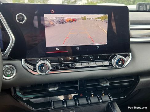 Used 2024 GMC Canyon Elevation w/ Convenience Package image 3