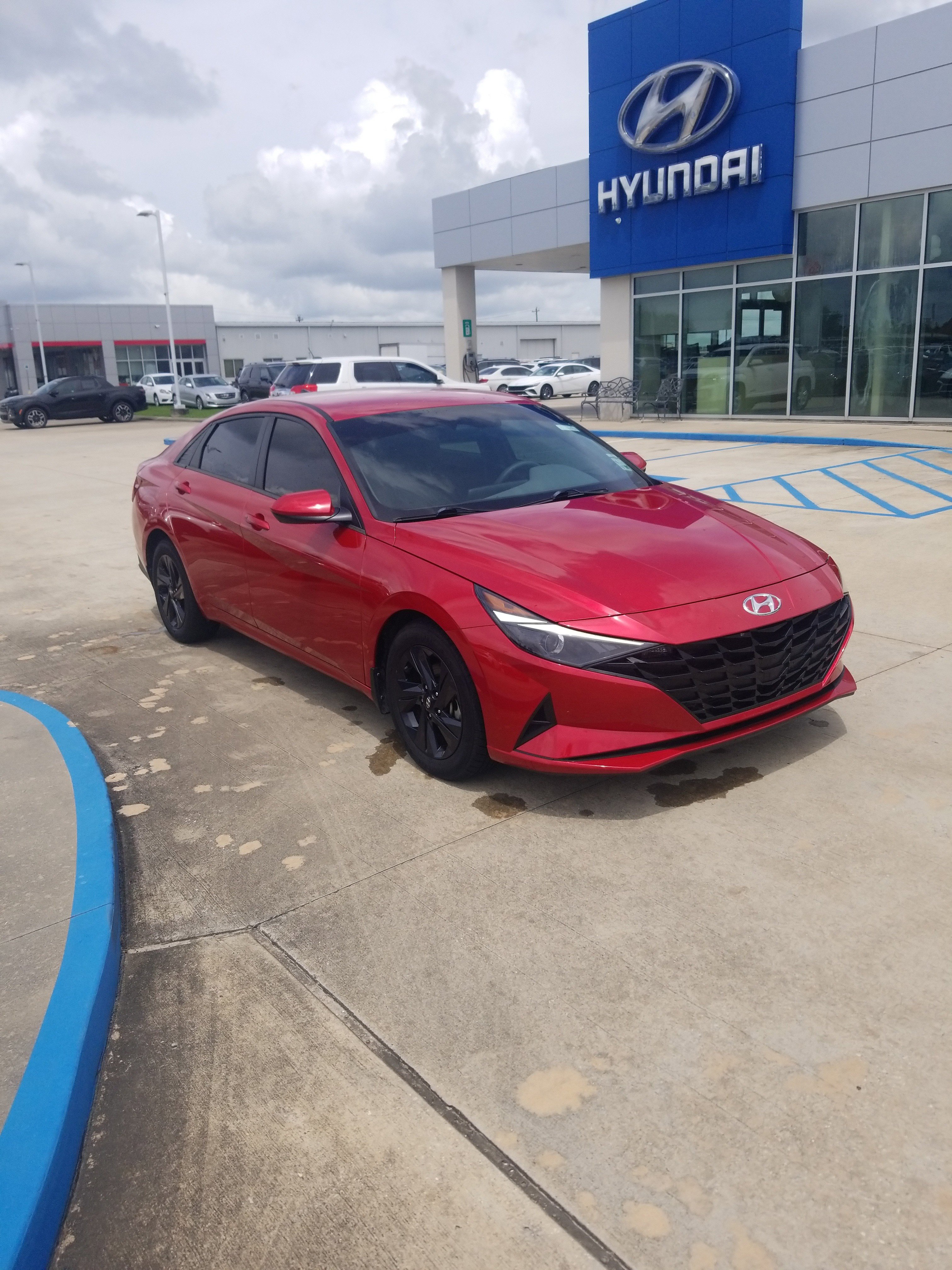 Used 2023 Hyundai Elantra SEL FWD image 1
