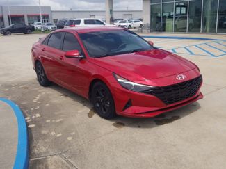 Used 2023 Hyundai Elantra SEL FWD video 1
