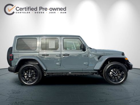 Certified 2025 Jeep Wrangler Unlimited Sahara w/ Safety Group AWD/4WD image 3