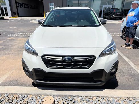 Used 2021 Subaru Crosstrek 2.5i Sport w/ Moonroof Package AWD/4WD image 2