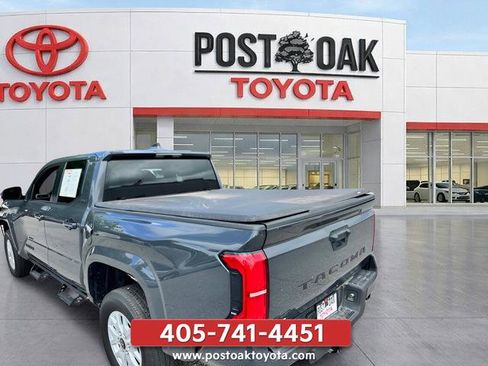 Used 2025 Toyota Tacoma SR5 AWD/4WD image 6
