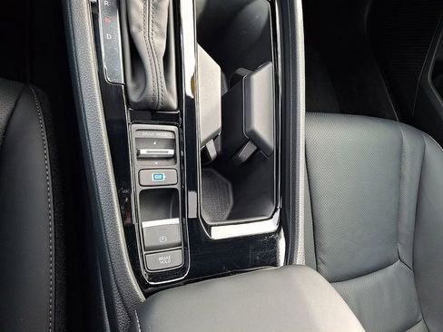 Used 2025 Honda Accord Sport image 27